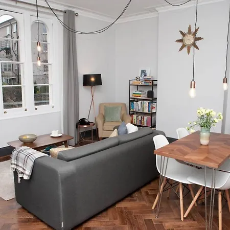 Apartment Spacious Victorian Flat In The Heart Of Bristol